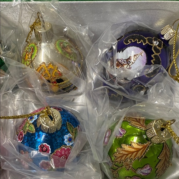 Joan Rivers Set/12 Mini Russian Inspired Egg Ornaments - Picture 9 of 13